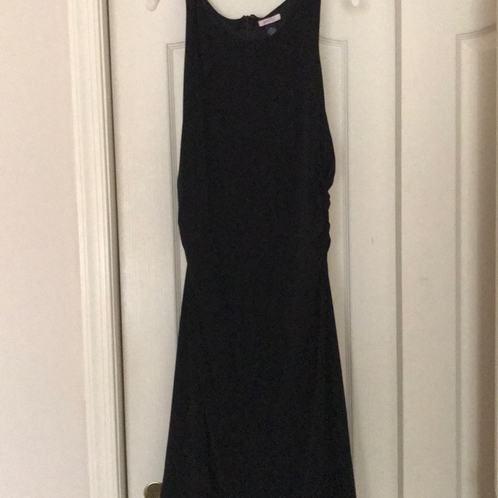 Dress - Picture 1 of 2